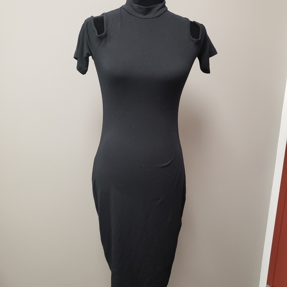 Forever 21 Dresses & Skirts - Forever 21 black dress